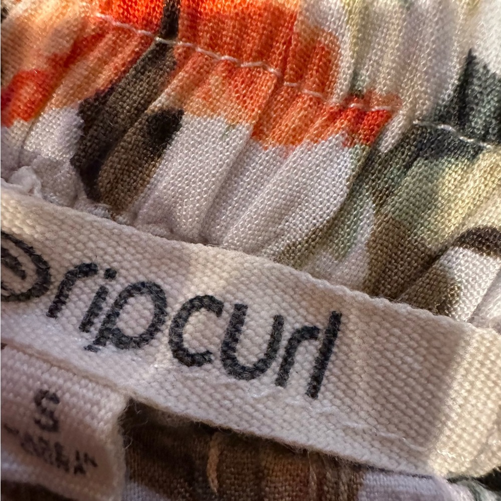 Rip Curl White Floral High-Low Skirt with Green and Orange Accents - Picture 7 of 9